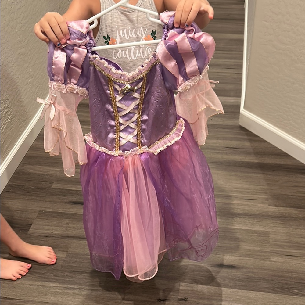 Disney Rapunzel dress 👗
